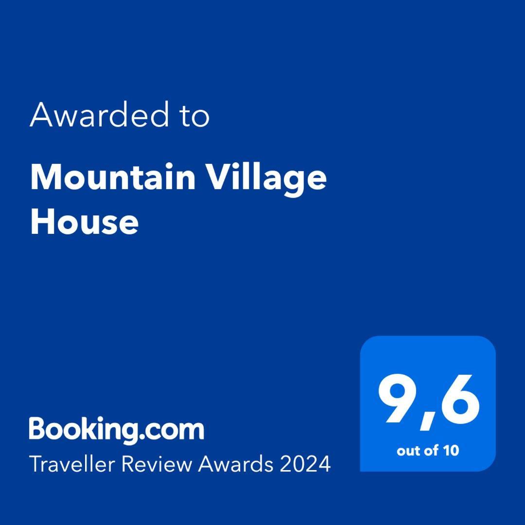 Mountain Village House Цетине Екстериор снимка